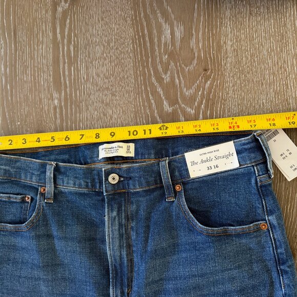 NWT!  Womens Abercrombie & Fitch ultra high rise ankle Straight jeans 16/33 - Picture 4 of 13